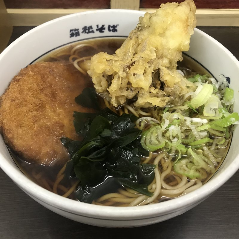 コロッケそば(箱根そば 田町店 )