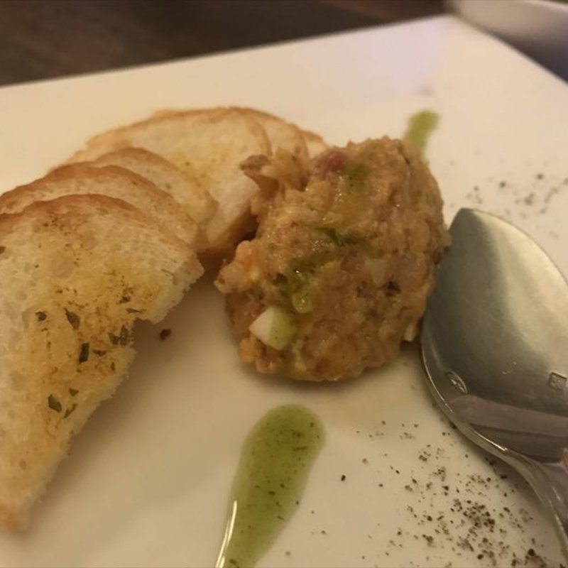 鮪のタルタル(北浜ダイナー)