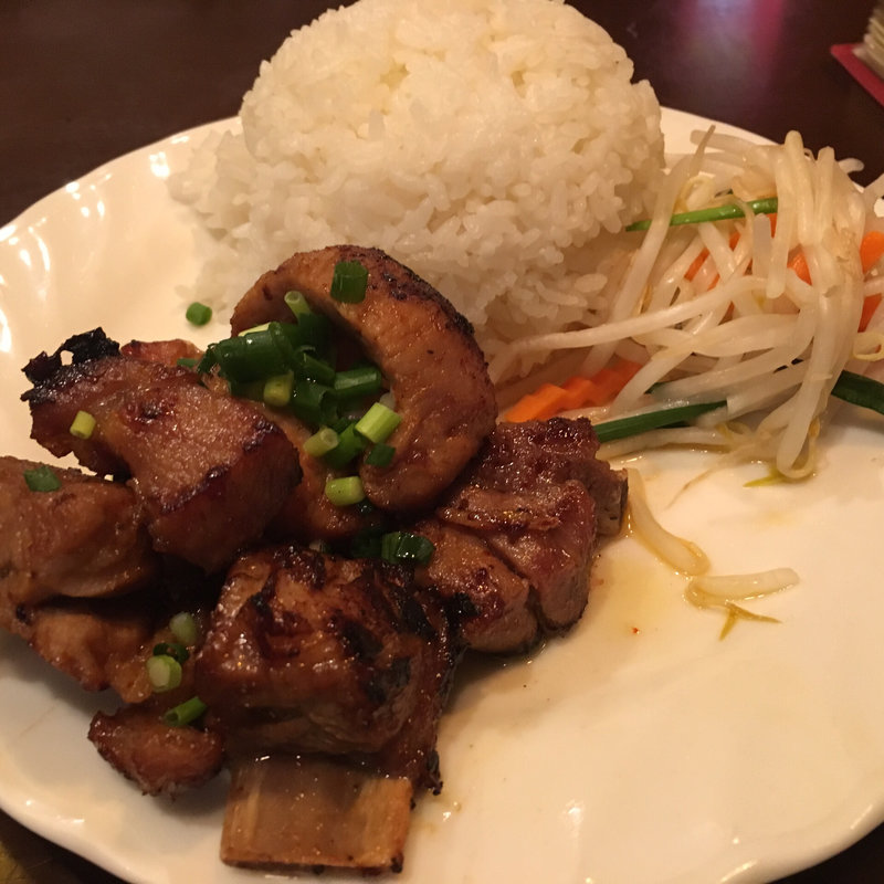 焼きスペアリブライス(ホイアン )