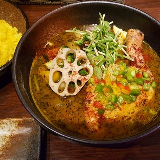 チキンと野菜のスープカレー(薬膳スープカレー・シャナイア (Shania))