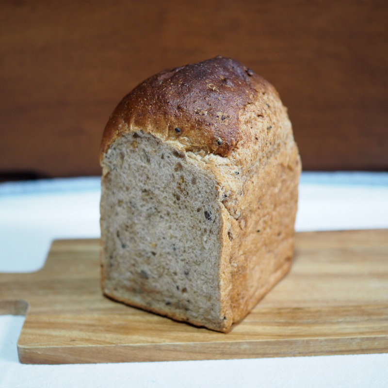全粒粉60%食パン+7grain(panscape )