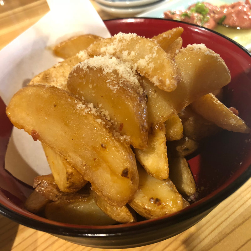 ポテトフライ 酒盗バター(つばめの巣)