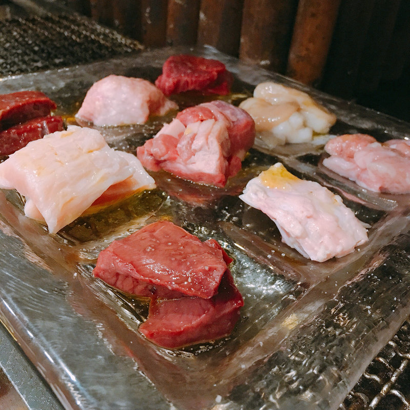 本日のホルモン9点盛り(赤身とホルモン焼のんき)