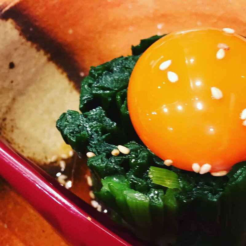 ニラ玉(赤身とホルモン焼のんき)