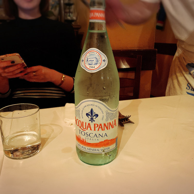 ACQUA PANNA(トラットリア シチリアーナ・ドンチッチョ)