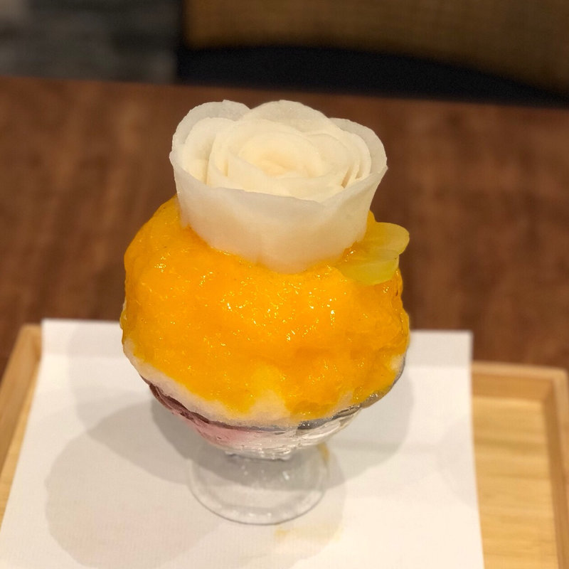 花盛り 秋の実りのかき氷(にしのみや果汁店)