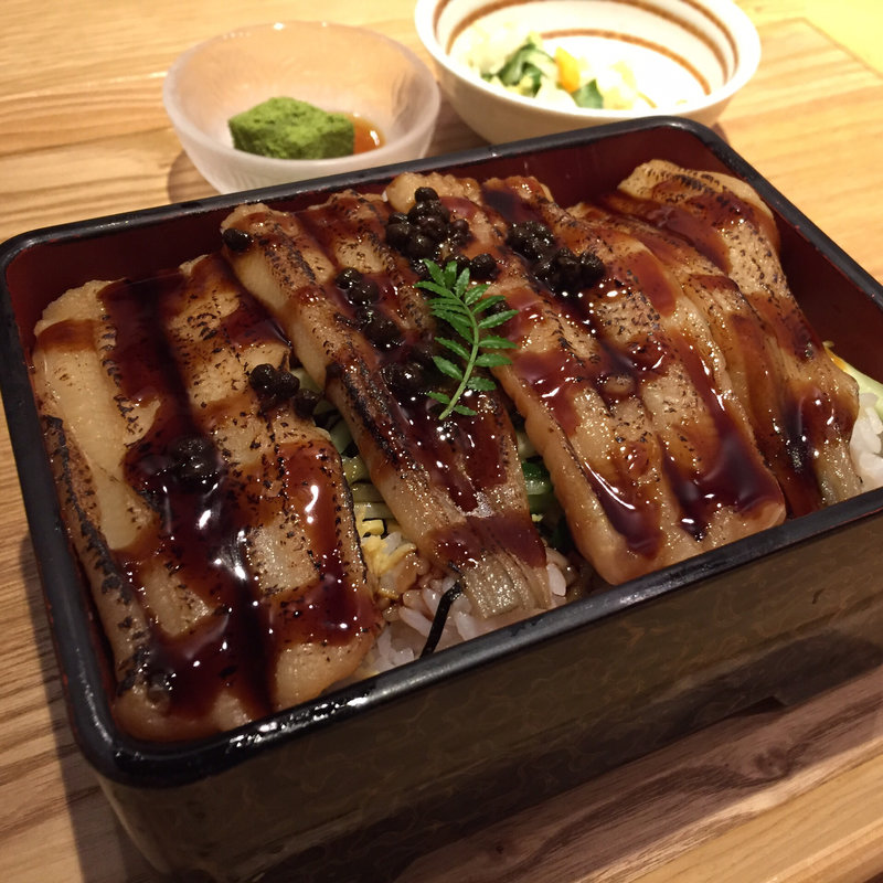 穴子重(銀座 おぐ罹 たまプラーザ店)