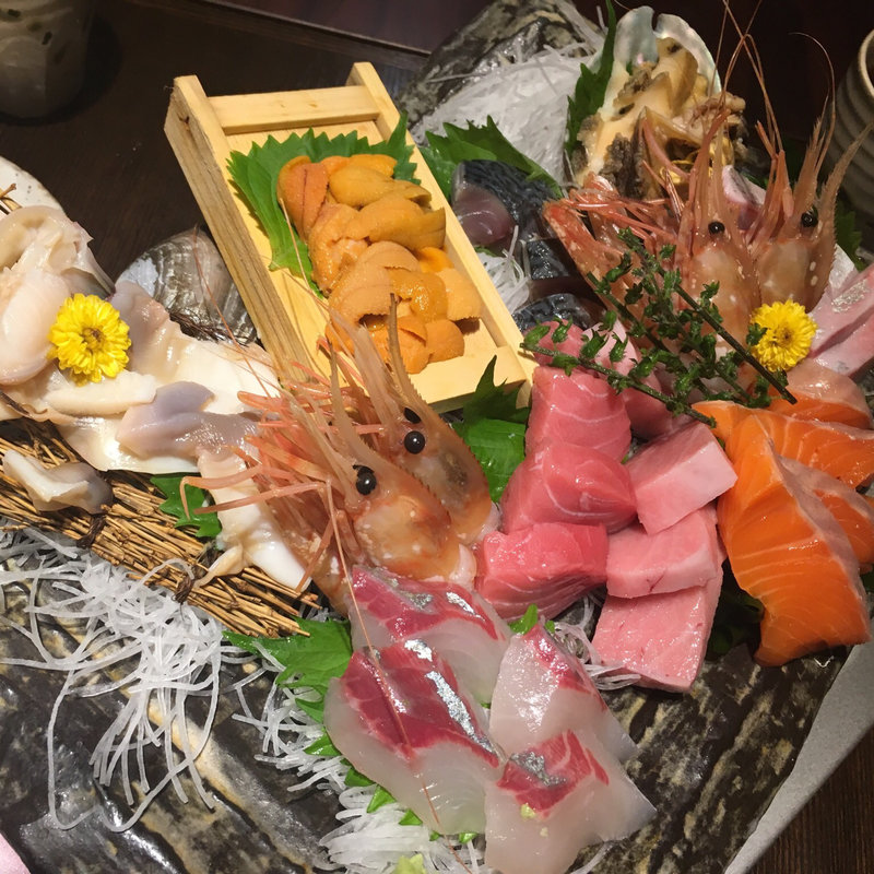 刺身盛り合わせ4人前(さかなや 市場食堂)