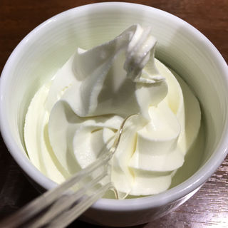 ろくじか新鮮ミルクソフトクリーム　おためし小(むらからまちから館 （ムラカラマチカラカン）)