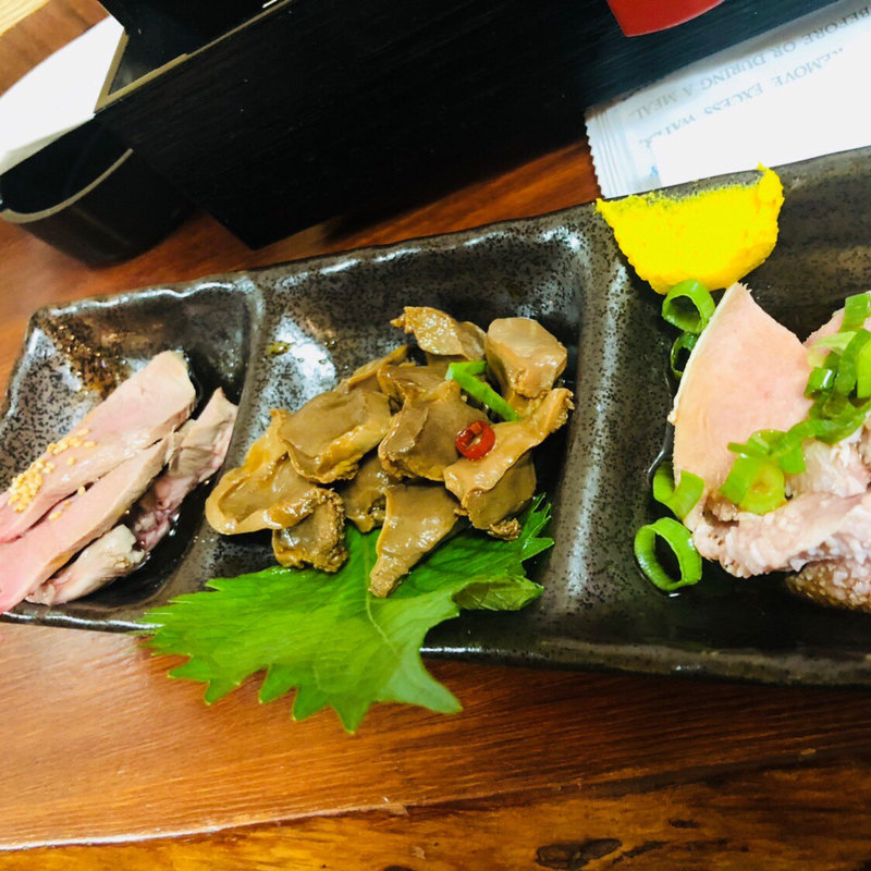 鮮もつ三種盛り(まげし とちぎや )