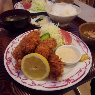 かきフライ定食(水戸屋食堂 )