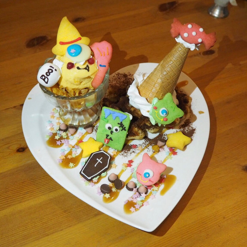 モンスターワッフル(オールシーズカフェ （ALL C'S CAFE）)