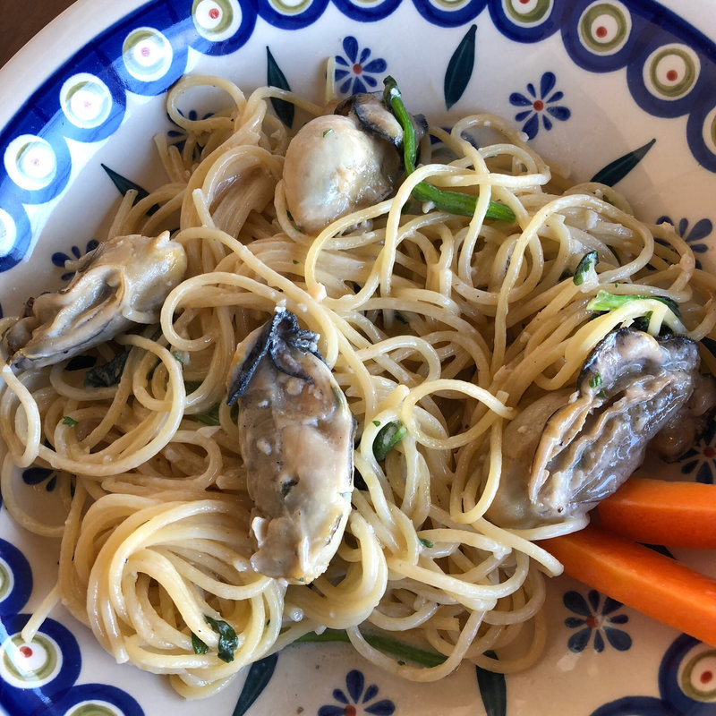 海のミルク！カキとほうれん草のクリームパスタ(三島イタリアンマリオパスタ)