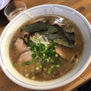 チャーシュールージャー麺(木八 )