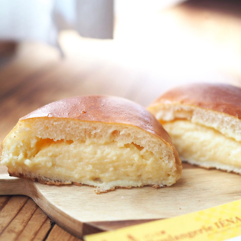 クリームパン(パン工房 Boulangerie IENA （イエナ）)