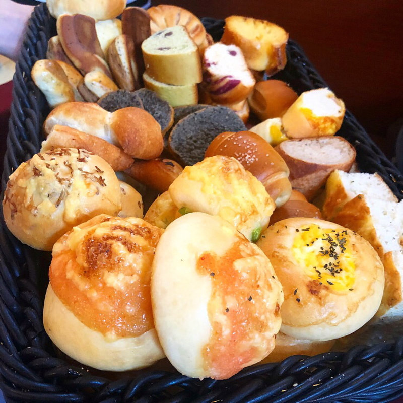 パン(ロビンソン 烏丸 （Boulangerie cafe dining Robinson）)