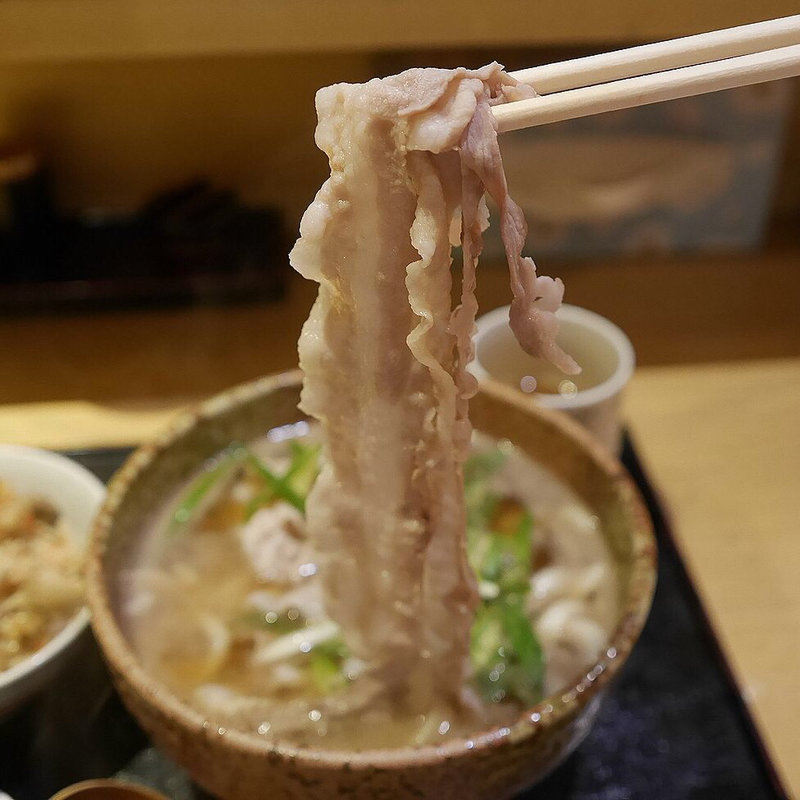 黒豚うどん(うどん 千代)