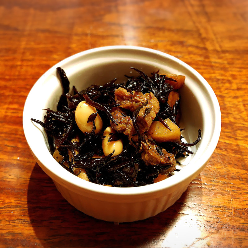 ひじきの煮物(メシ酒場 鈴木ちゃん)