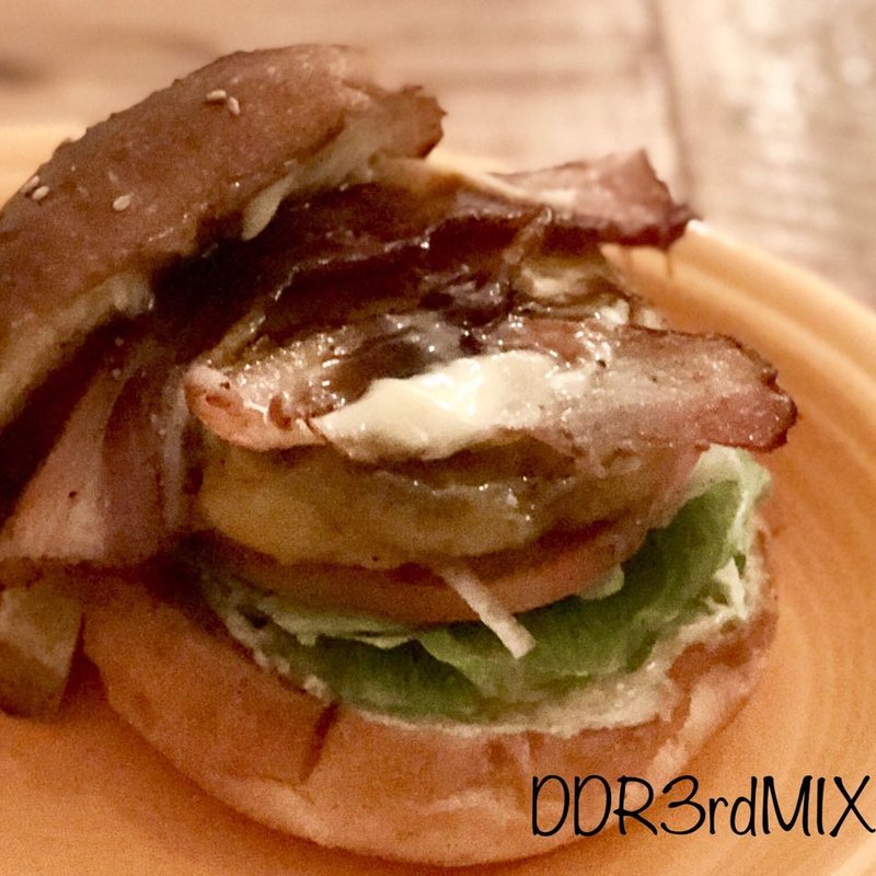 ベーコンチーズバーガー(ペペキッチン （PEPE KITCHEN）)