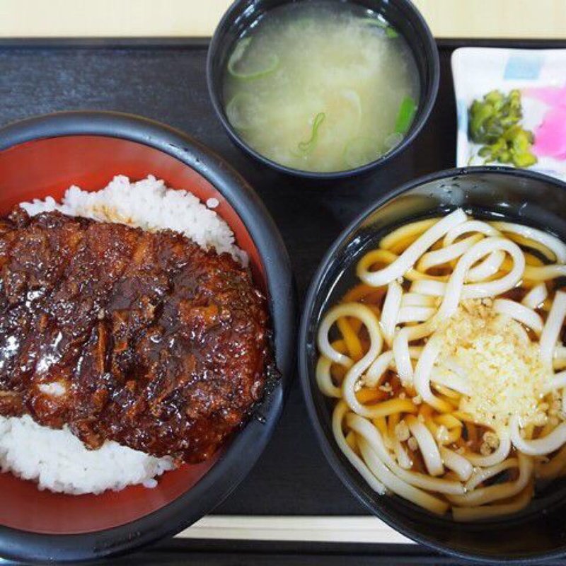 ソースカツ丼とミニうどんセット(味噌汁付き)(ソースカツ丼　今田屋)