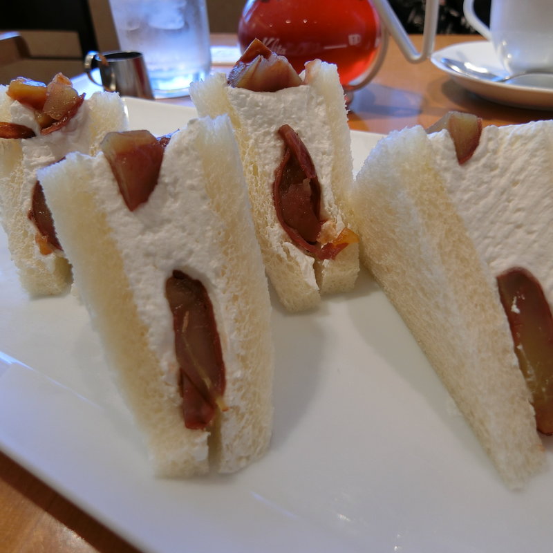 和栗のサンドイッチ(京橋千疋屋 フルーツパーラー 小田急新宿本館店 （キョウバシセンビキヤ）)