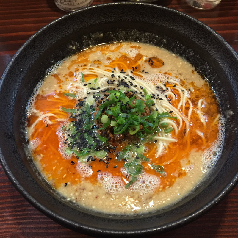 本気の担々麺(らーめん本竈)