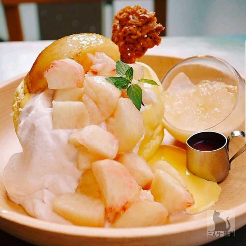 水蜜桃パンケーキ(レインボーパンケーキ （RAINBOW PANCAKE）)