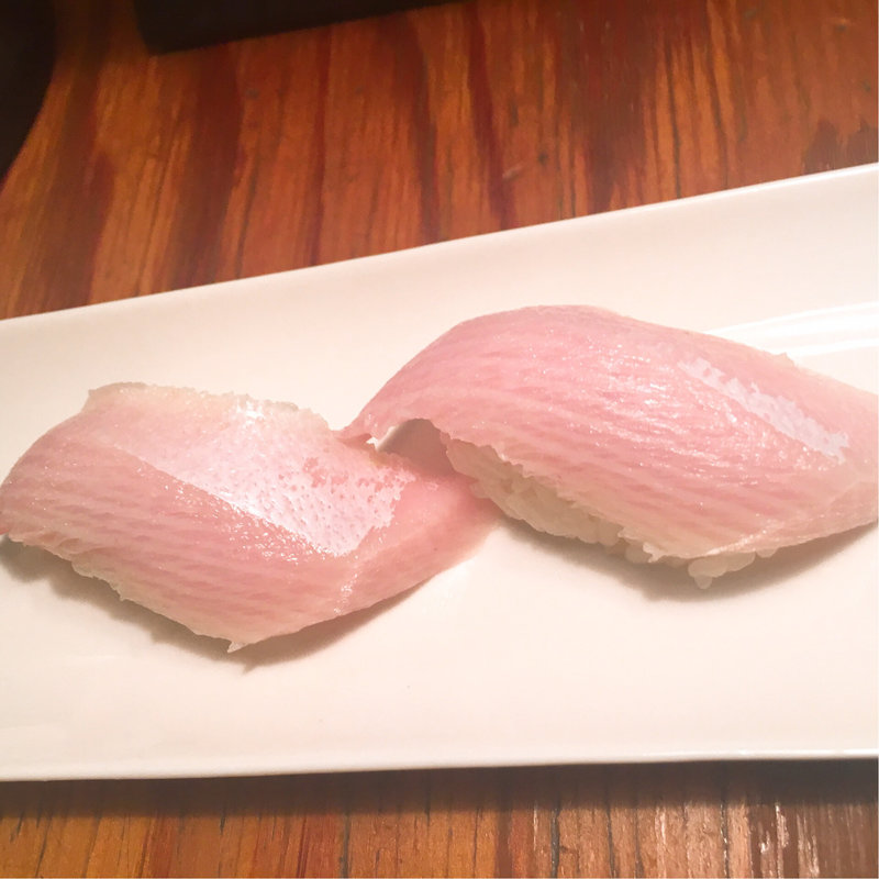 ぶりトロ握り(立ち飲み ますらお)