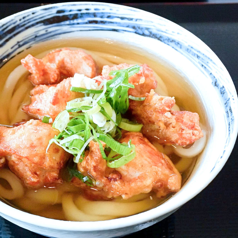 とり天うどん（かけうどん+トリ天）(山 （やま）)