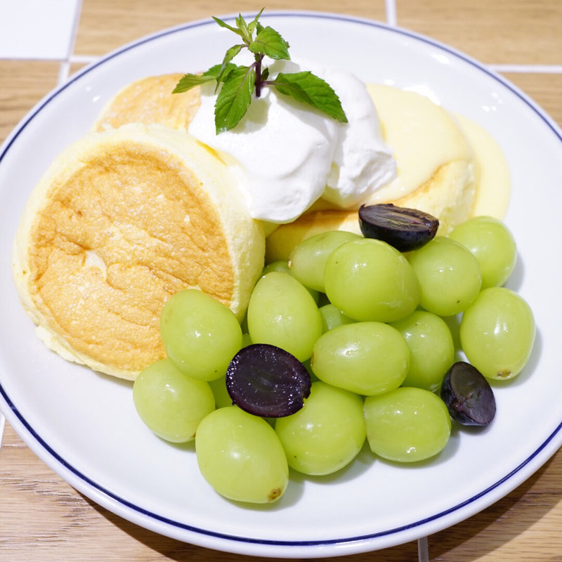 シャインマスカットのパンケーキ(FLIPPER'S 横浜元町店 フリッパーズ)
