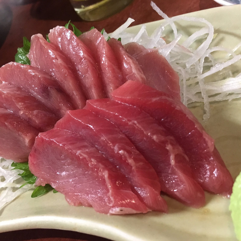 まぐろ刺(みたかや酒場)