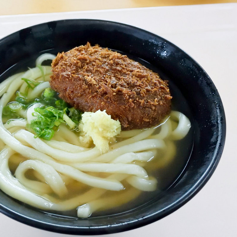 コロッケうどん（かけうどん+コロッケ）(カントリー)