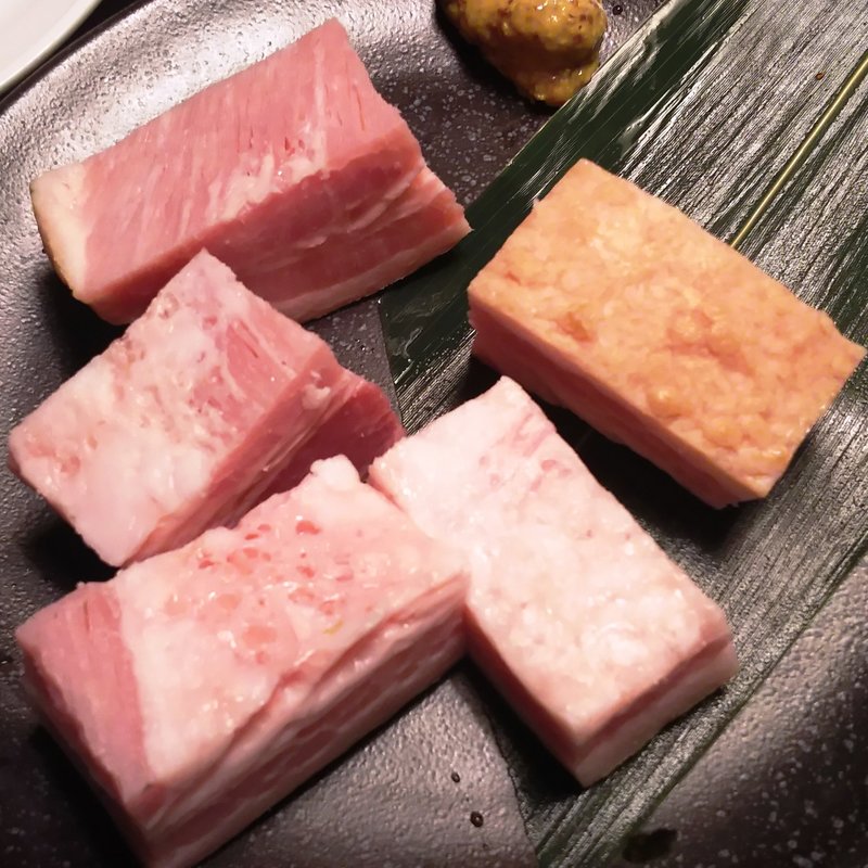 絶品！厚切り炙りベーコン(牛角 ミューザ川崎店 )