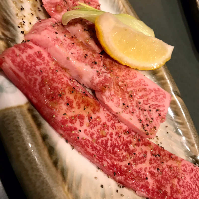 幻のトモ三角(一頭買焼肉・ホルモン 醍醐 王子本店)