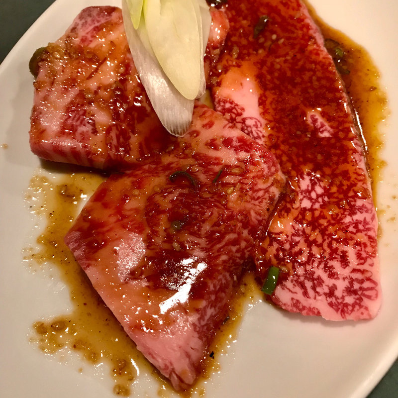 上カルビ(一頭買焼肉・ホルモン 醍醐 王子本店)