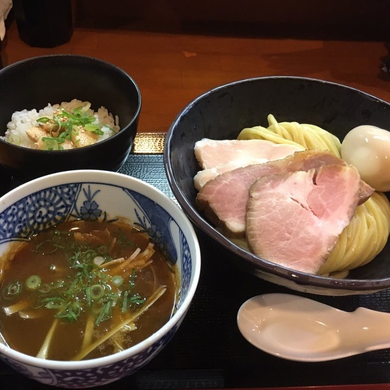 濃厚つけ麺+特製トッピング+とりめし(つけ麺 舞)