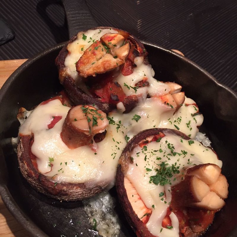 肉厚しいたけのピザ(五十松)