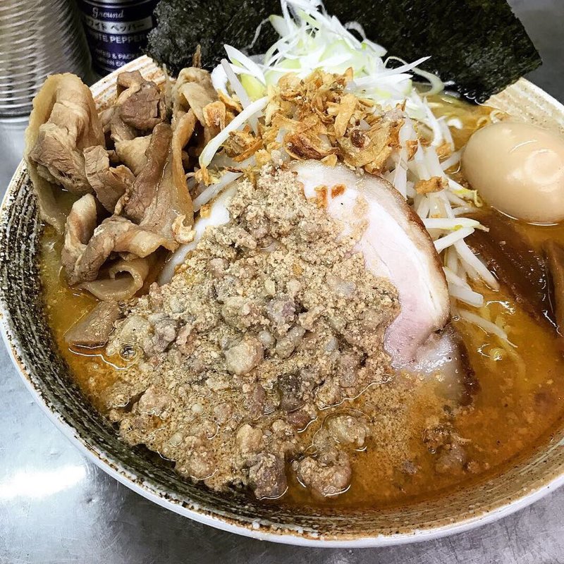 悪い奴(鮟肝)+悪い肉+のり+味玉 みそ(覆麺 智 （ふくめん とも【旧店名】覆麺）)