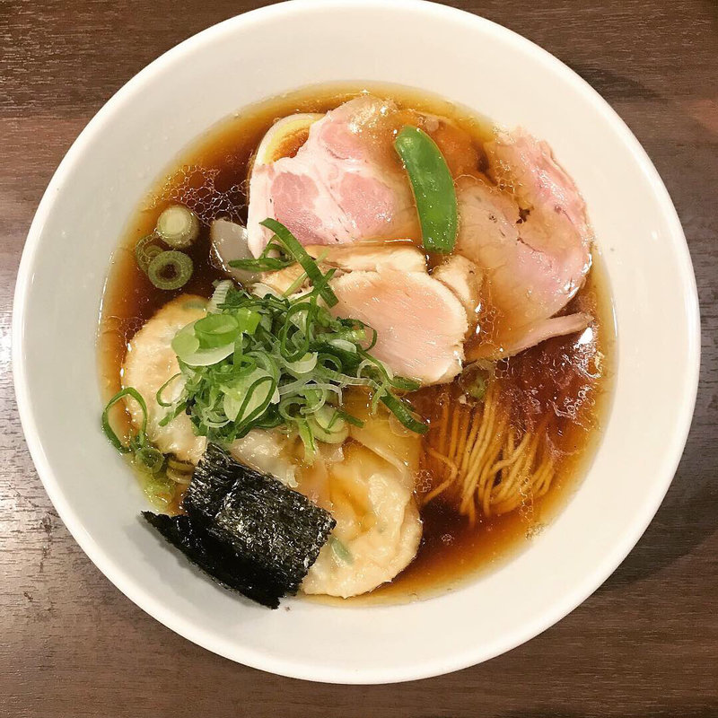 限定 比内地鶏と東京軍鶏の中華そば(八咫烏)