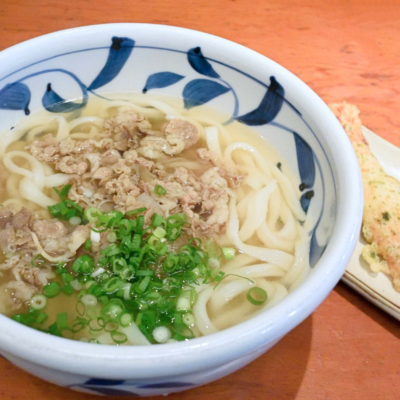 肉うどん(踊るうどん永木 （おどるうどん ながき）)