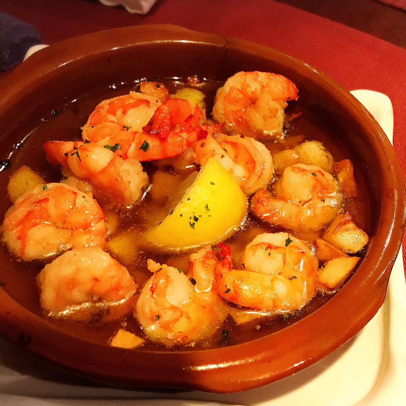 小海老のアヒージョ(白金バル)