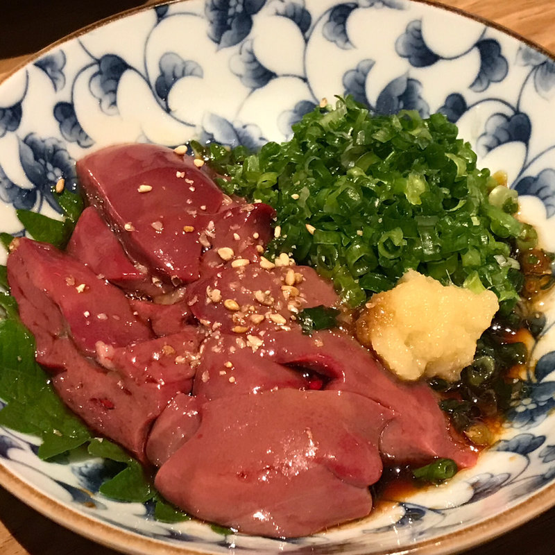 肝刺し(アムザ 炭焼笑店 陽)