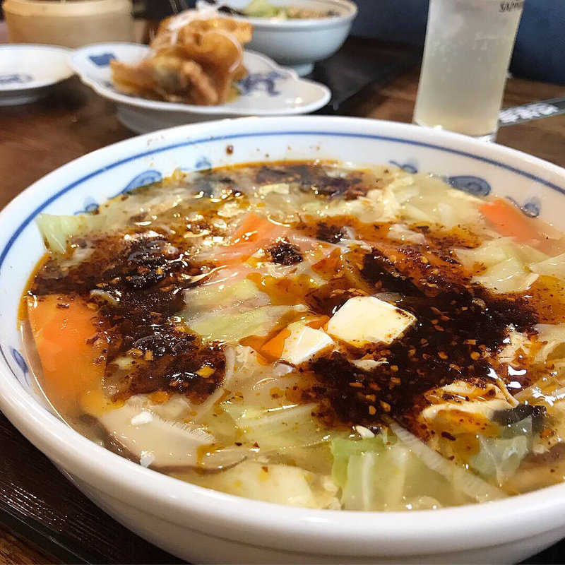 酸辣湯麺(日清亭 本店 （にっしんてい）)