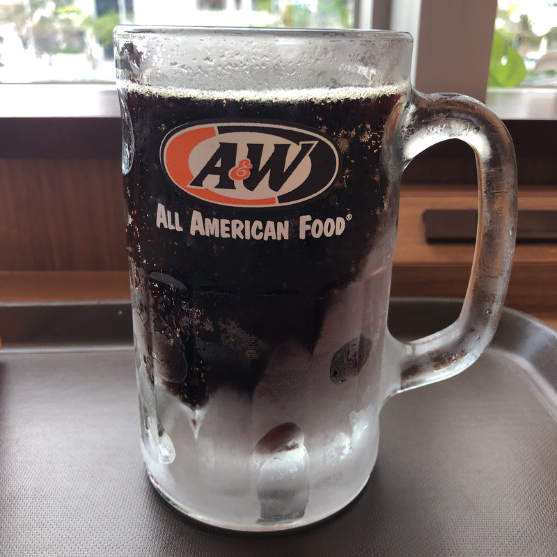 ルートビア(A&W 国際通り松尾店)