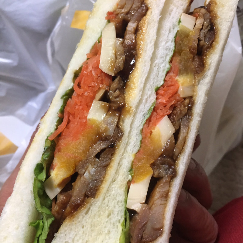 炙り焼豚のサンド(ファミリーマート 札幌南7条西7丁目店 )