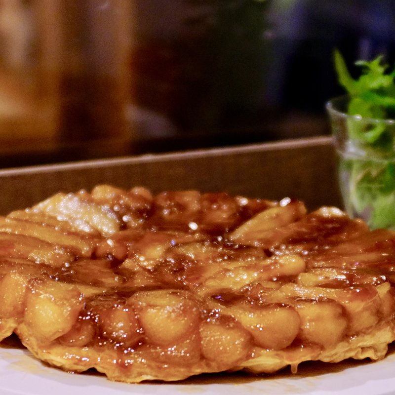 Tarte tatin(スイス食堂 LePré)