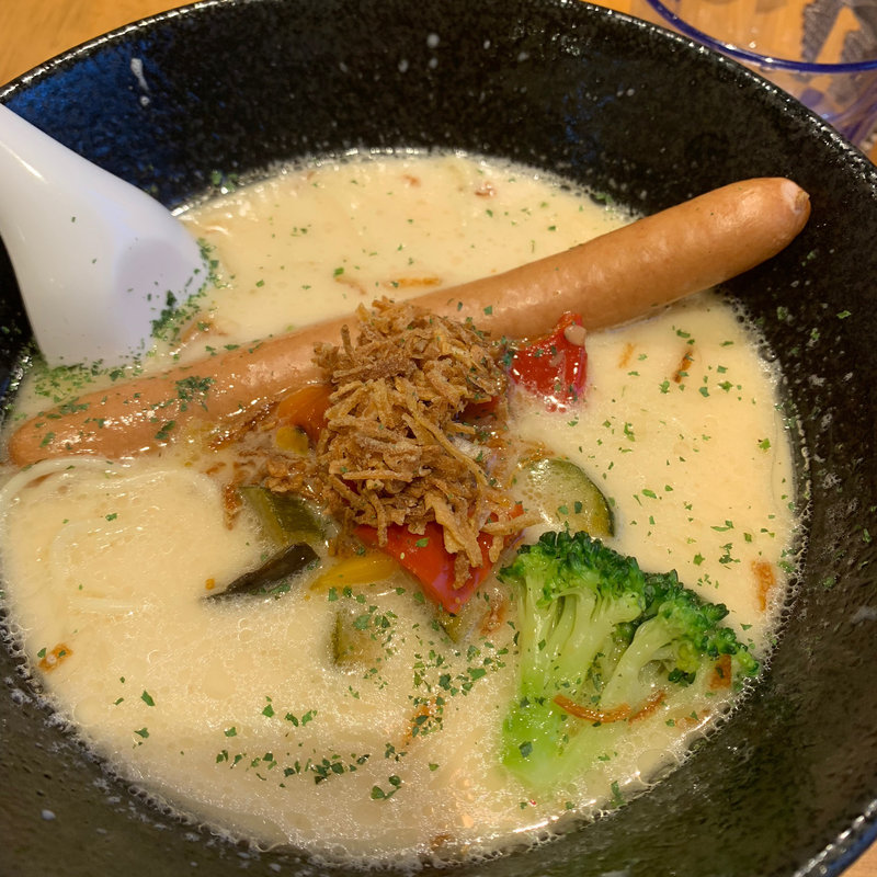 ベジ豚そば(ラーメン＆ビストロ ウシオ ウエノイースト)
