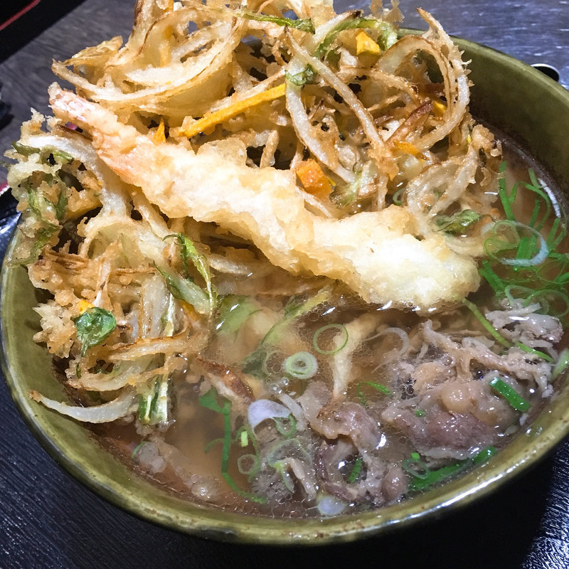 肉かきあげうどん(大地のうどん 博多駅南店)