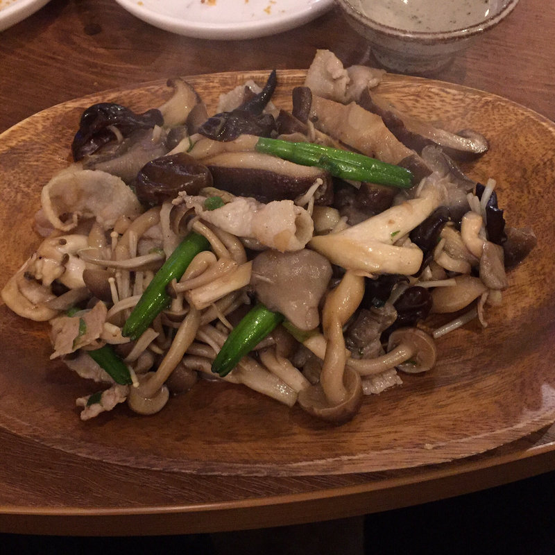 たっぷりキノコのアジアン醤油炒め(海月食堂 （くらげしょくどう）)