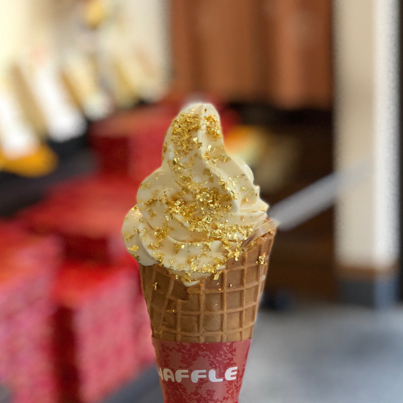 烏骨鶏卵ソフトクリーム(金澤烏鶏庵 東山店 （うけいあん）)